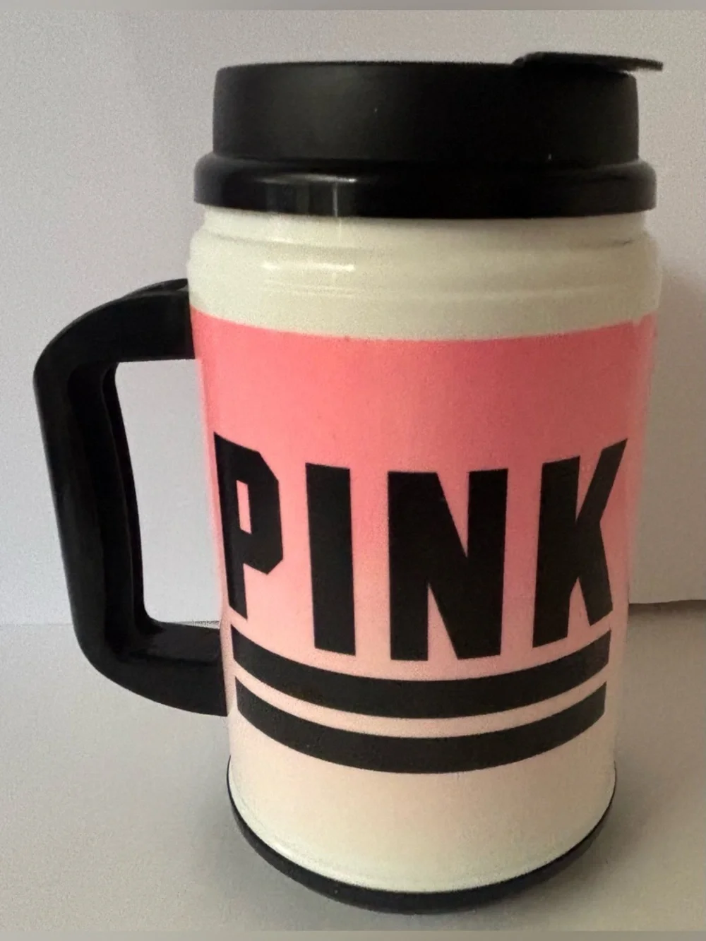 PINK Victoria’s Secret chug mug with  lid 24 oz plastic pink white black